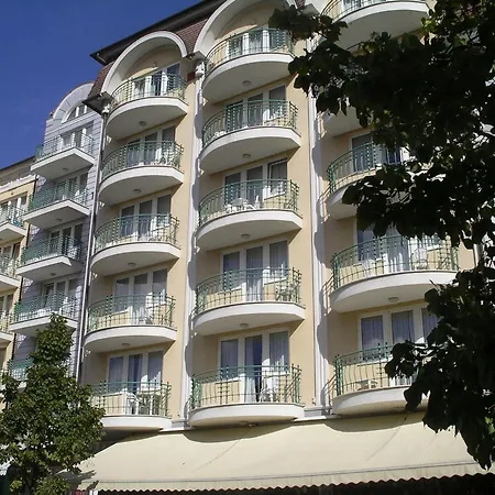 Apartamento Palast Wellness *