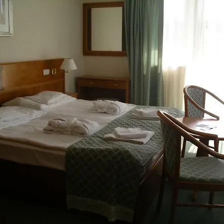 Palast Wellness Apartament *